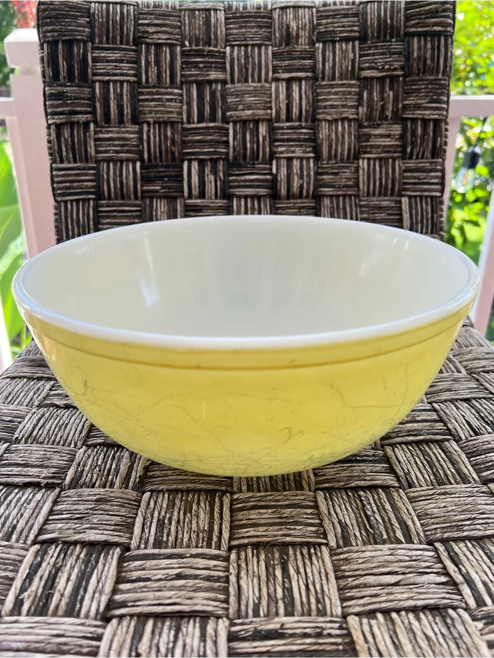 Vintage 4 Quart Pyrex Yellow Mixing Bowl